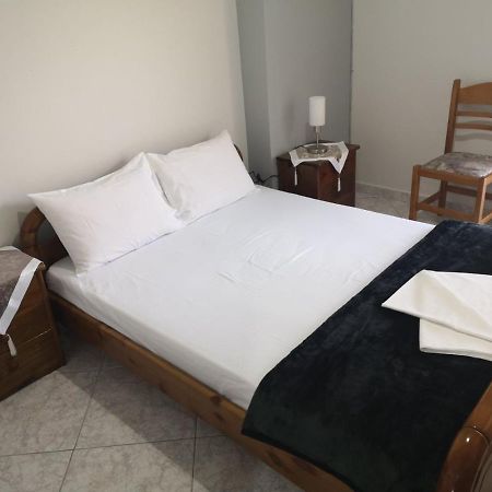 קלמאטה Panos & Antzy Apartments מראה חיצוני תמונה
